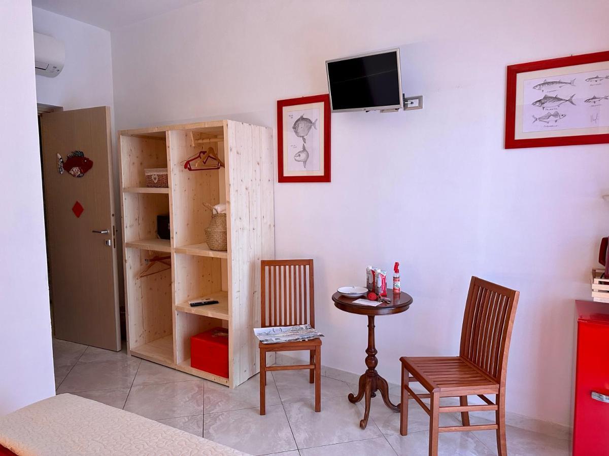 Casa Del Palombaro Hotel Le Grazie  Bagian luar foto