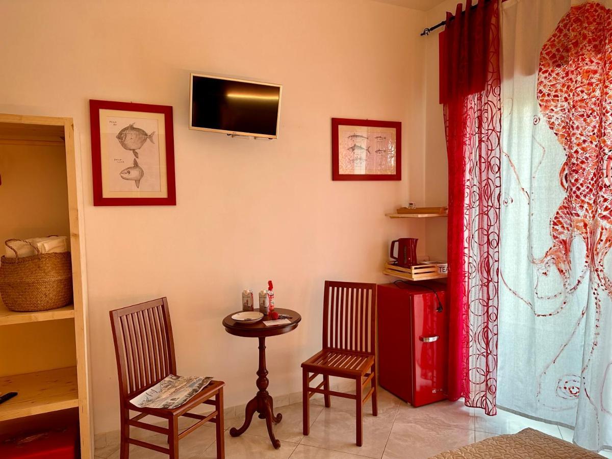 Casa Del Palombaro Hotel Le Grazie  Bagian luar foto